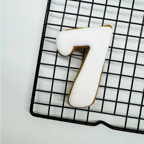 Пряник имбирный "7" белый, 8см